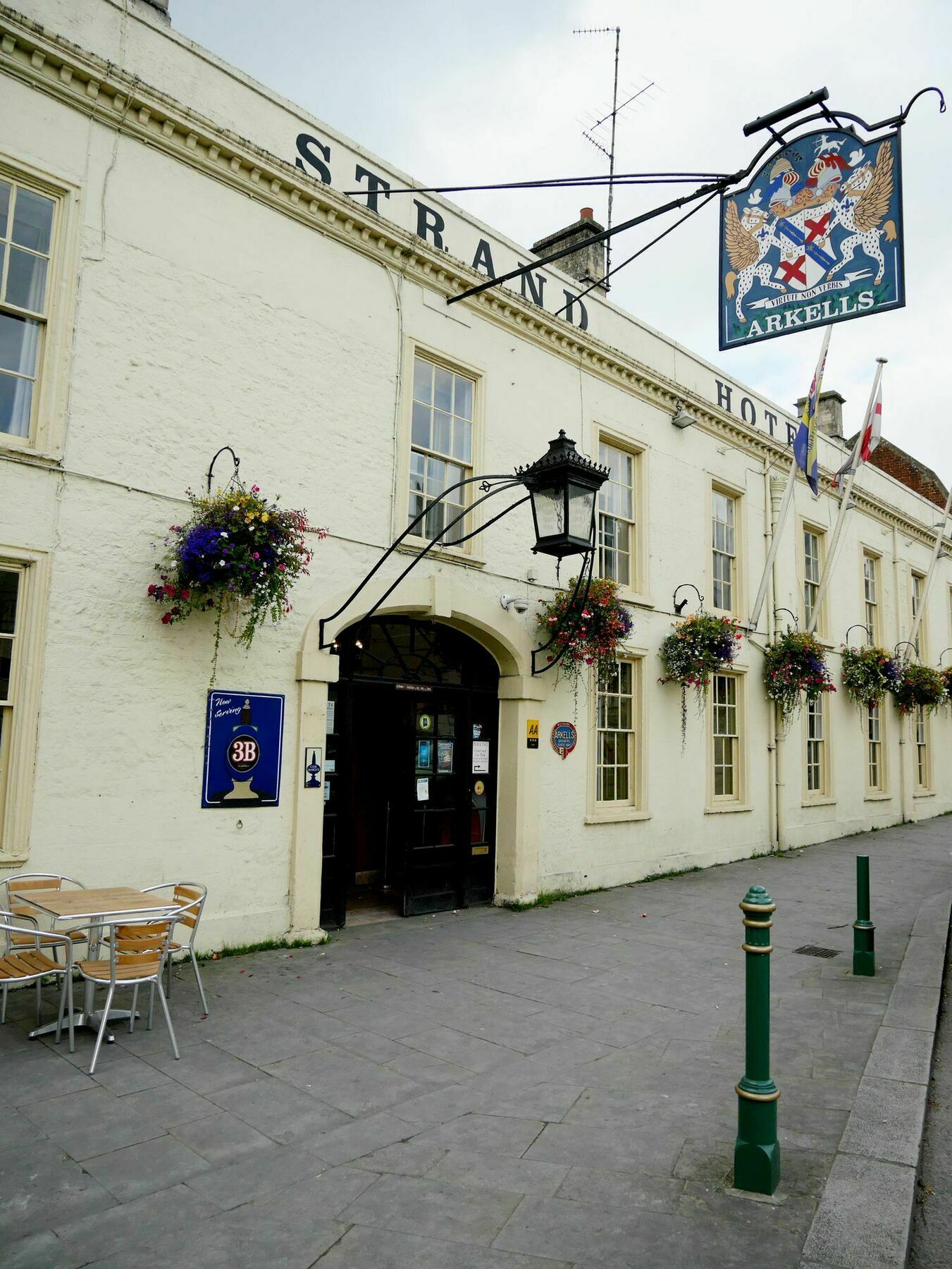 Lansdowne Strand Calne Exterior photo